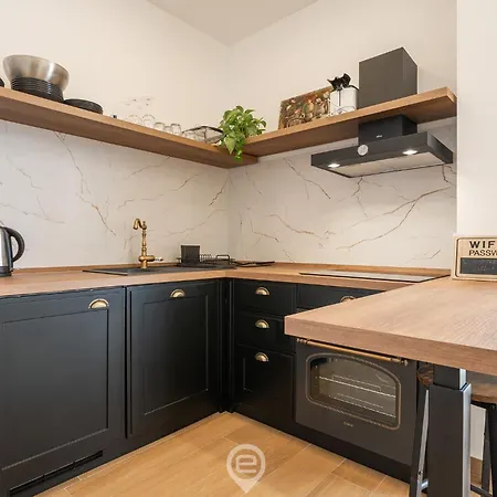 Estay - Stylish Terrace *